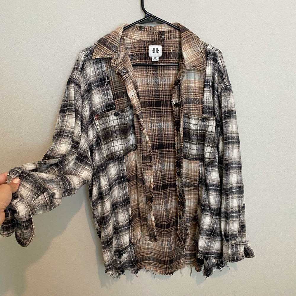 Oversized button up top